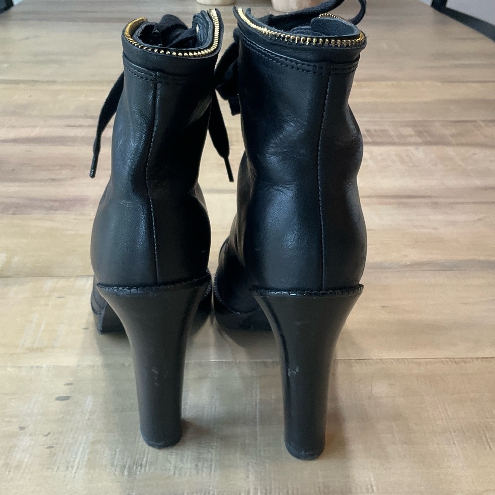Diesel Black Lace-Up Women's Boots with three different zip-on cuffs - Picture 4 of 16
